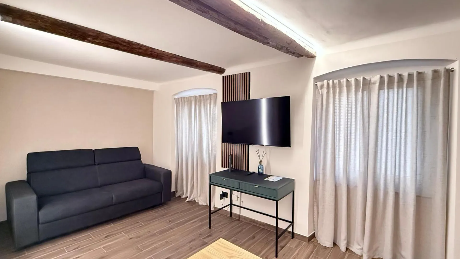 Bel Fiore Elegant Apartment جنوة